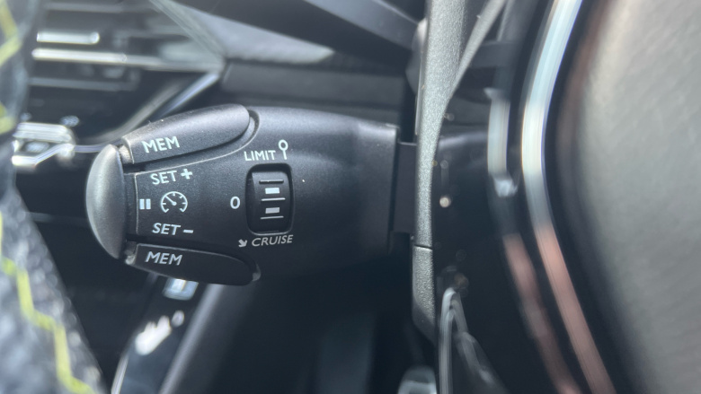 Peugeot 208 1.2 PureTech 100 GT 5dr Petrol Hatchback